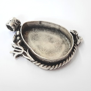 Flower pendant blank bezel Antique silver plated brass pendant 43x30mm (30x22mm) HNF186