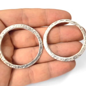 2 Hammered circle round charms hoops connector findings Antique silver plated findings 40mm HNF479