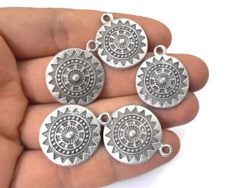 ブランチ、ディスクラウンドチャーム、アンティークシルバーメッキ（41