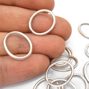 20 Oval hoops connector findings Antique silver plated findings 17x15mm HNF494