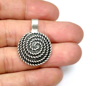 2 Swirl dome round charms Antique silver plated charms 31x23mm HNF1206