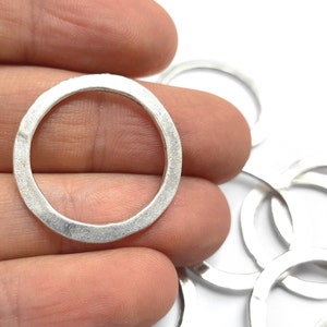 10 Hammered circle round charms hoops connector findings Antique silver plated findings 27mm HNF531