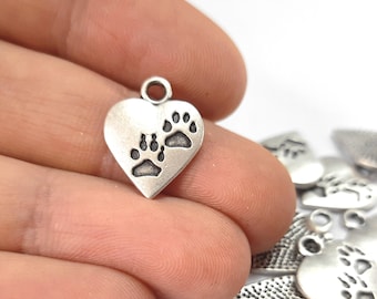 10 Heart paw animals love charms Antique silver plated charms 17x13mm HNF412