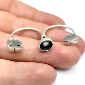 Clover Flower ring setting blank, bezel, cabochon mountings, adjustable ring, 8mm blank, Silver plated brass HNF1061