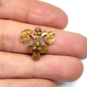 5 Boho charms Antique copper plated charms 21x20mm HNF1057