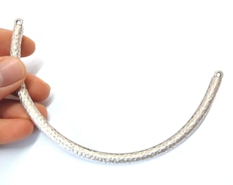 Girocollo curvo martellato pendente base connettore centrale colletto Antico ciondolo placcato argento 130mm HNF426