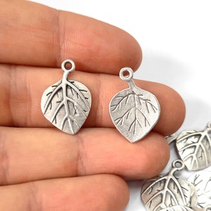 10 Leaf charms Double sided charms Antique silver plated charms 22x15mm HNF379