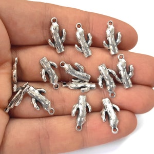 10 Cactus charms Antique silver plated charms 16x9mm HNF646