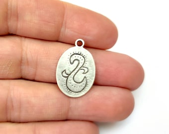 シルバーワームチャーム 4個 アンティークシルバーメッキチャーム 25 x