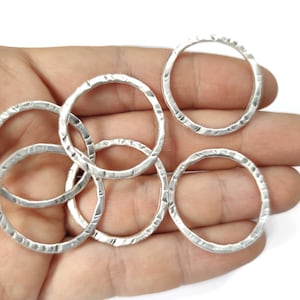 5 Hammered circle round charms hoops connector Antique silver plated charms 30mm HNF790