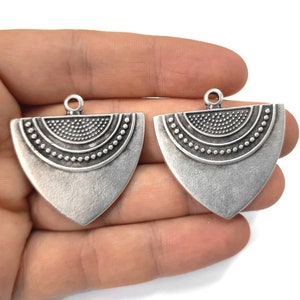 2 Ethnic charms Antique silver plated charms 35x35mm HNF598