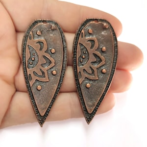 2 Flower Ethnic drop charms Antique copper plated charms 60x26mm HNF911