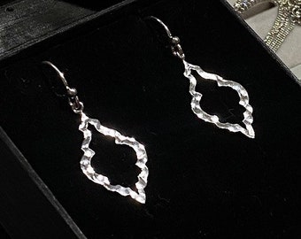 Silver Hammered Earring, Diamond Cut Diamond Shape Drop Silver Earrings, Hammered Handmade Jewelry, Handmade Earrings, Raw Hammered Drops