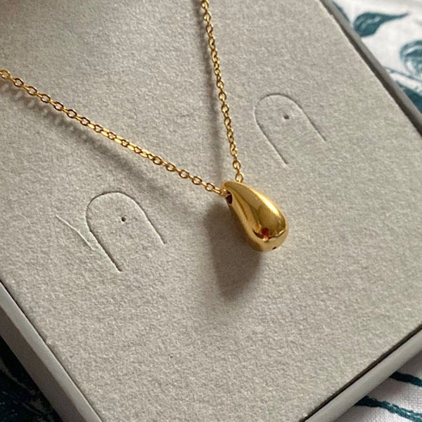 Water Drop Pendant, Gold Plated Waterdrop Necklace, Minimalistic Gold Teardrop, Water-Drop Jewelry, Elegant Sleek Pendant, Gift For Her,