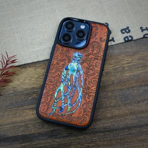 De nocturne van de octopus in geïnkt elegantie, met de hand ingelegd hout en hoes van parelmoer - ambachtelijke hoes voor iPhone, Galaxy en Pixel