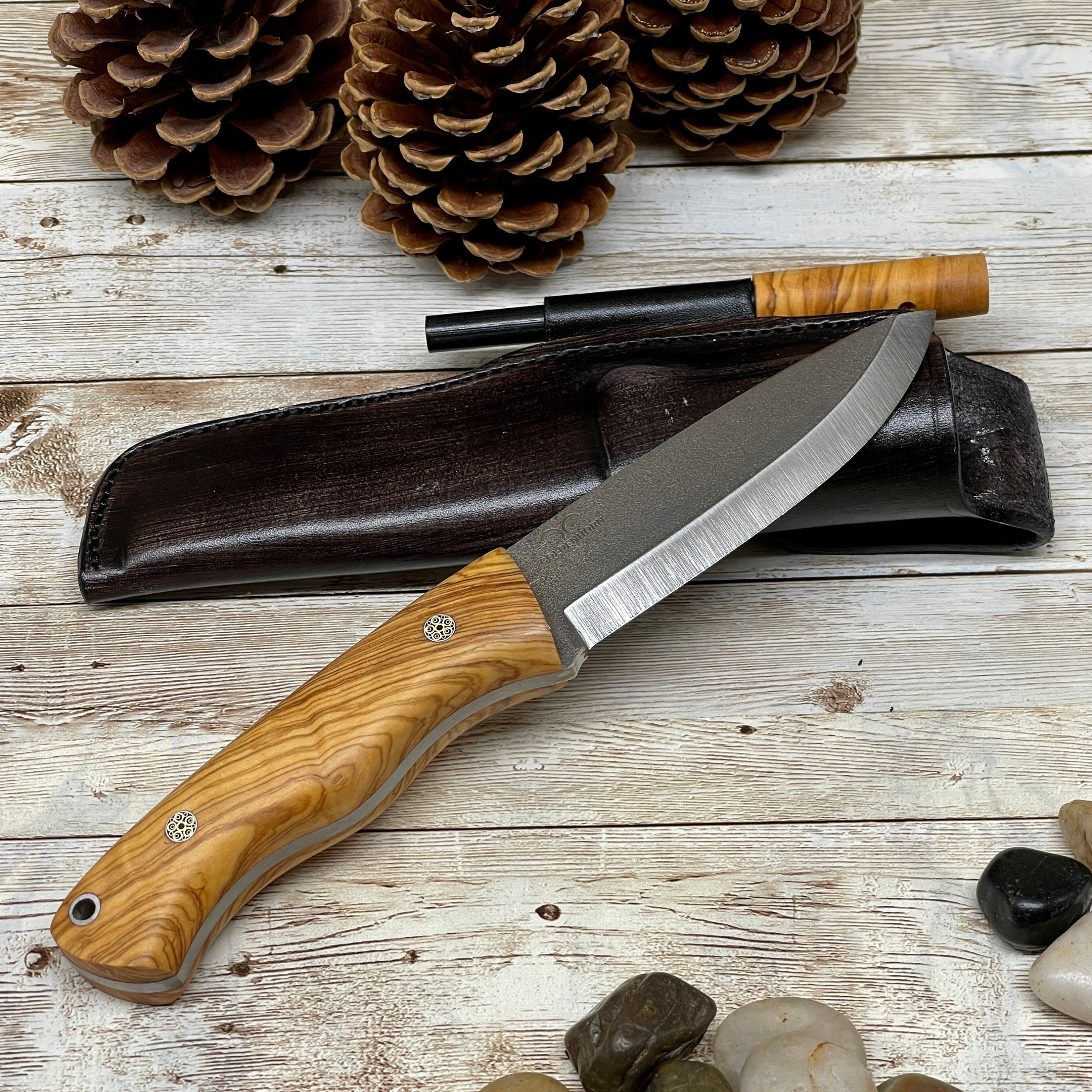 Pastry Knife Simón PRO Forjado with leather sheath and cut rustic