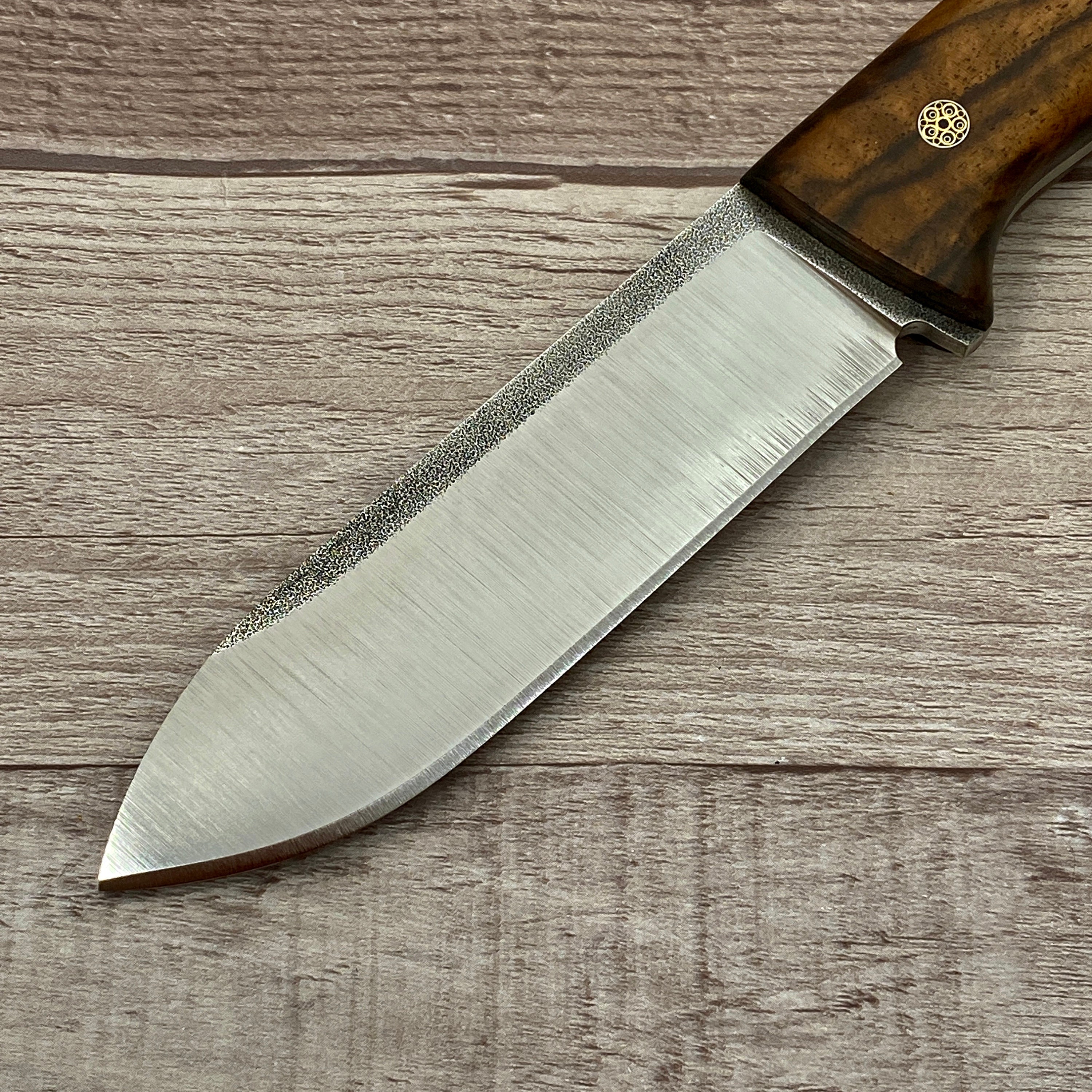 Cuchillo de caza profesional, funda de cuero, cuchillo Bushcraft, cuchillo  Skinner, mango de madera de nogal Bohler N690 cuchillo de camping, regalo  de novios -  México