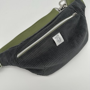 Crossbodybag/ Hipbag- Anthrazit Cord olive