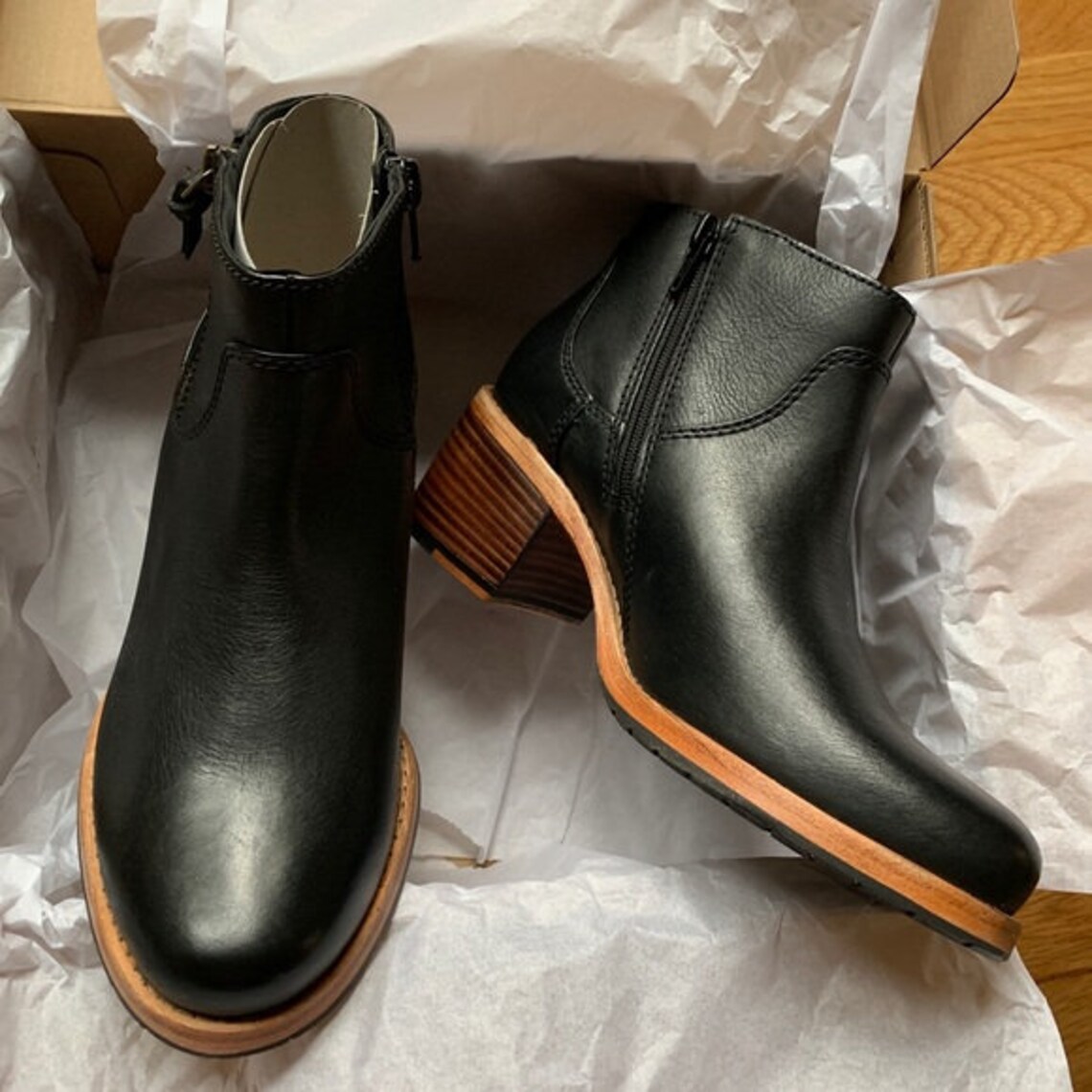 clarks clarkdale dawn bootie