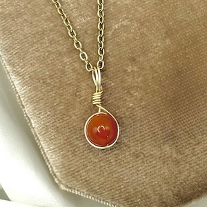 Gold Dainty Carnelian Crystal Necklaces Healing Crystal Pendant Wire Wrapped Carnelian Necklace Natural Gemstone Semi Precious Healing