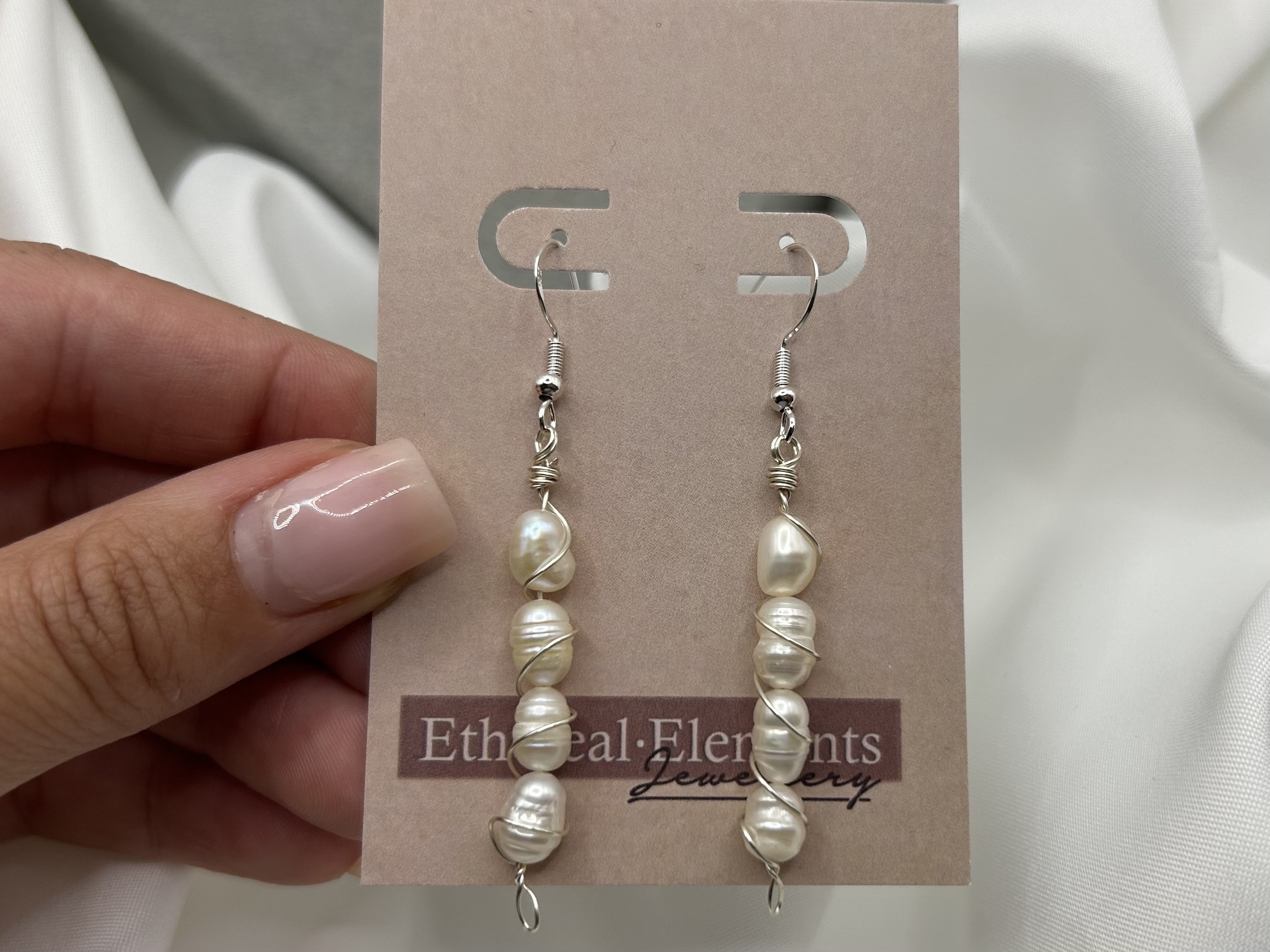 Dainty Freshwater Pearl Earrings: Silver Dangle Bridal Jewelry - Etsy Israel
