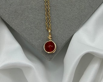 Dainty Crystal Carnelian necklaces Gold Boho Natural Stone Wire Wrap Healing Crystal Pendant Hippie Gemstone Handmade Jewelry Gift for Her