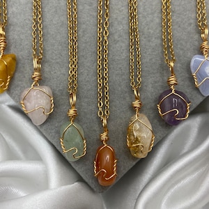 Dainty Healing Crystal Necklaces Gold Boho Amethyst Rose Quartz Green Aventurine Blue Lace Agate Citrine Natural Stone Wire Wrap Pendant