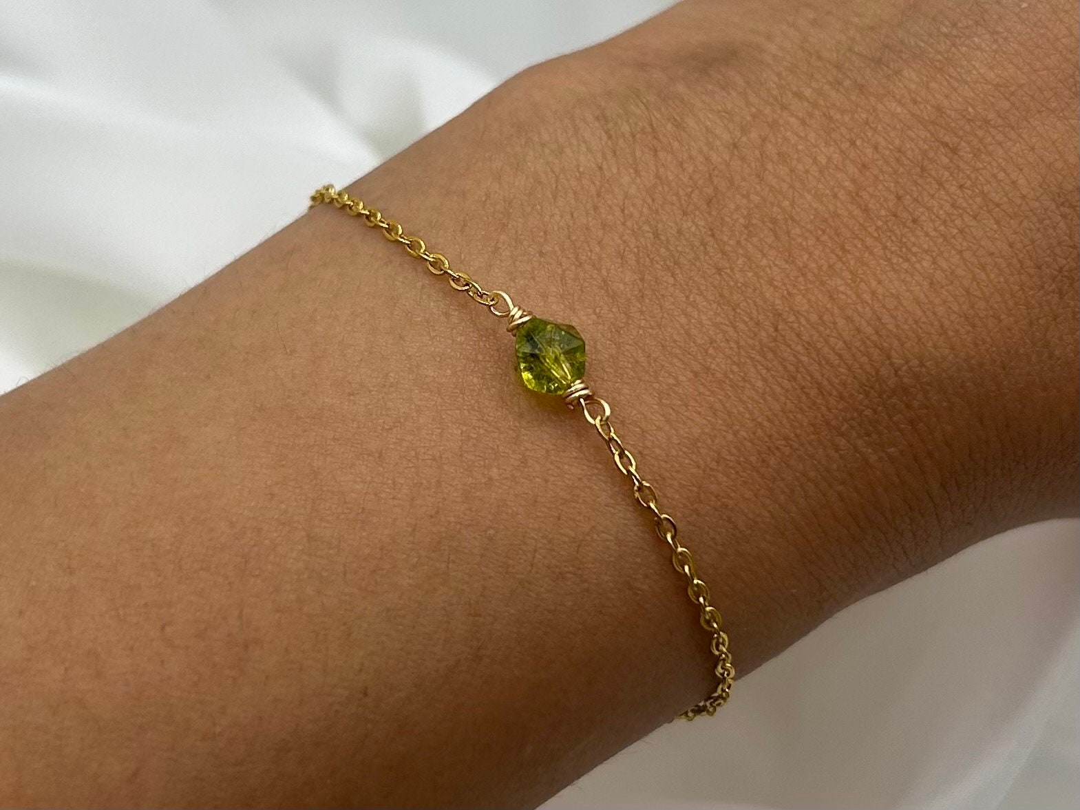 Bracelet Délicat Péridot Et Perles De Culture - Plaqué Or Jaune, Marque Rose-Mimosa, Neuf Avec étiquettes