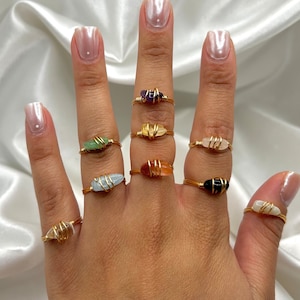 Gold Crystal Ring, Custom Dainty Healing Crystal Wire Wrapped Rings, Unique Gemstone Rings, Rings for Women, Amethyst Carnelian Rose Quartz