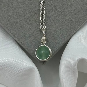 Dainty Silver Green Aventurine Healing Crystal Necklaces Natural Stone Wire Wrapped Gemstone Pendant Handmade Minimal Jewelry Small Necklace