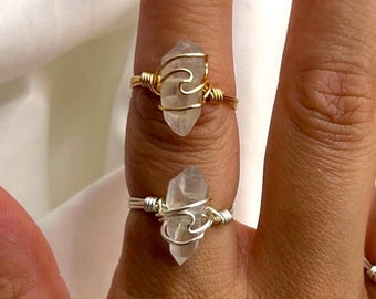 April Birthstone Jewelry Gift, Silver Gold Clear Quartz Crystal Point Ring, Wire Wrapped Natural Gemstone Jewellery
