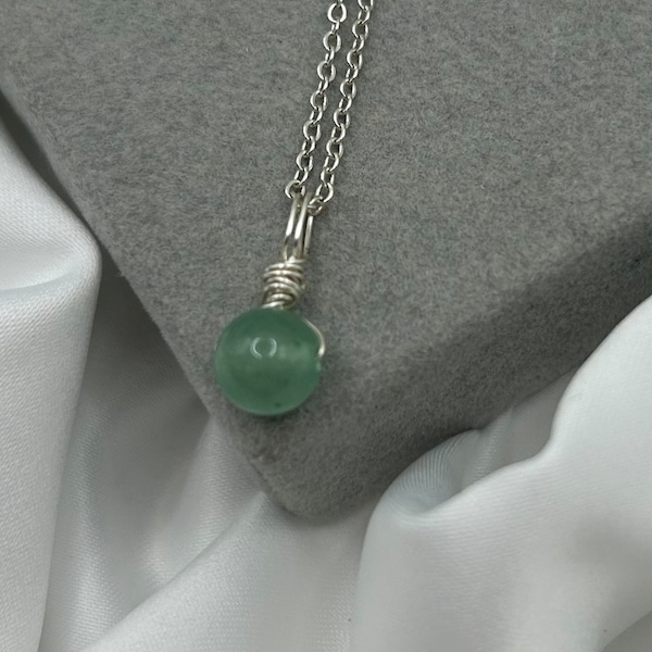 Dainty Silver Healing Crystal Necklaces Green Aventurine Natural Stone Wire Wrapped Gemstone Dainty Pendant Handmade Jewellery Best Selling