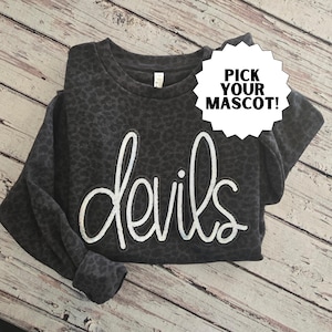 Felpa con mascotte leopardo nero con paillettes e glitter veri, maglietta da donna con brillantini, mascotte personalizzata dello spirito scolastico, felpa con scollo rotondo leopardata