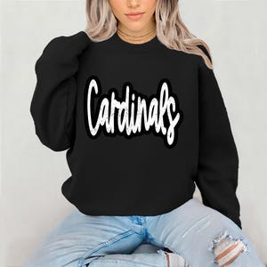 Sudadera con capucha estilo Cardinals con diseño desgastado, sudadera juvenil, mascota de los Cardinals, sudadera unisex, sudadera con capucha para el día del partido. imagen 6
