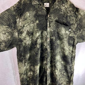 vintage Hawaiian Aloha solitude XL  100% rayon Thank you for shopping! AlohafromHawaiiUS