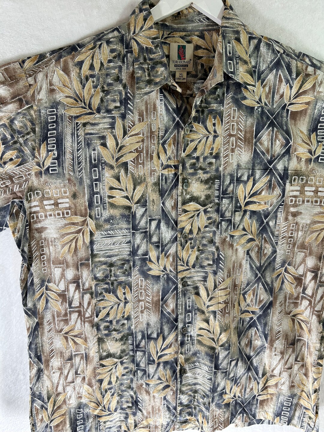 Richard of Wales Tartan Vintage Leaves Hawaiian Shirt