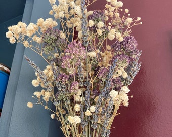 Dried Arrangement of Oregano, Lavender, and Baby’s Breath