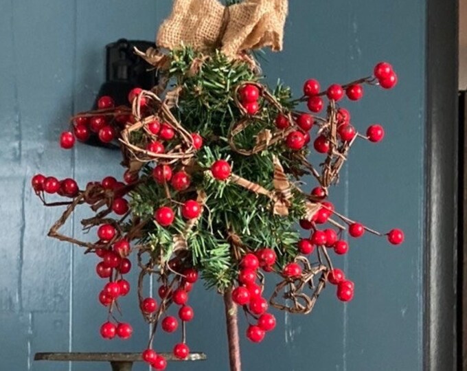 Tabletop Primitive Decor Christmas or Valentine’s Day Tree