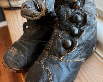 Antique Button High Top Leather Baby Booties