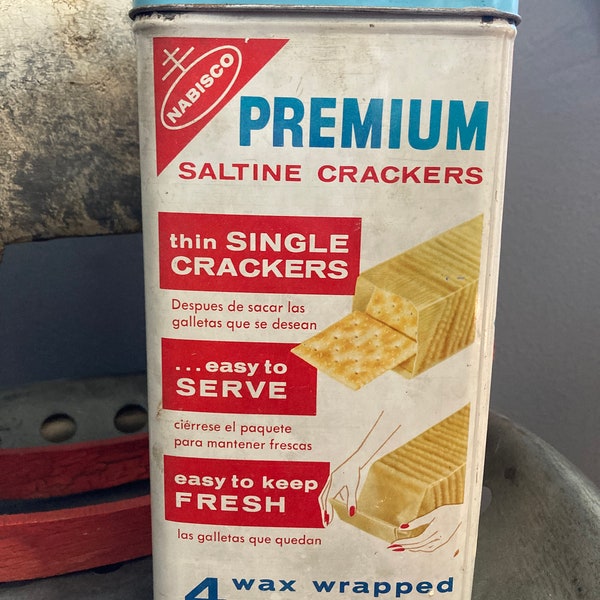 Vintage 1960s Nabisco Saltine Crackers Bilingual Tin
