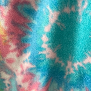 Luxe Fleece Tie-Dye Blanket