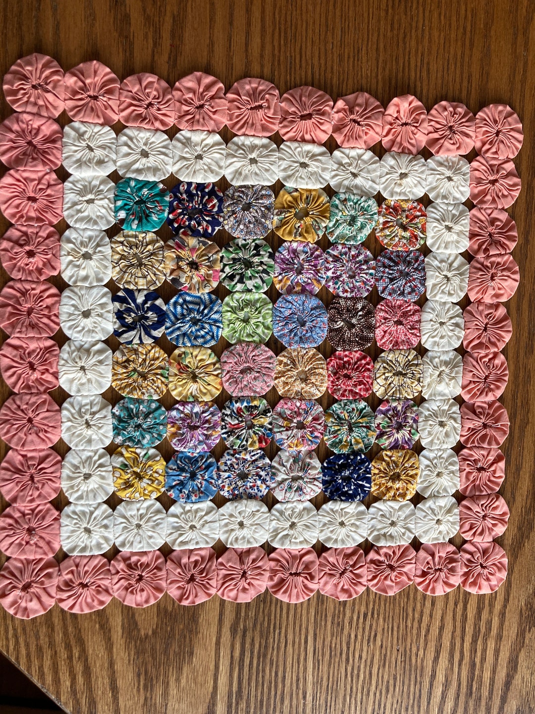 Vintage Yoyo Quilt Square Tablemat, Candlemat, or Hanging Square Etsy