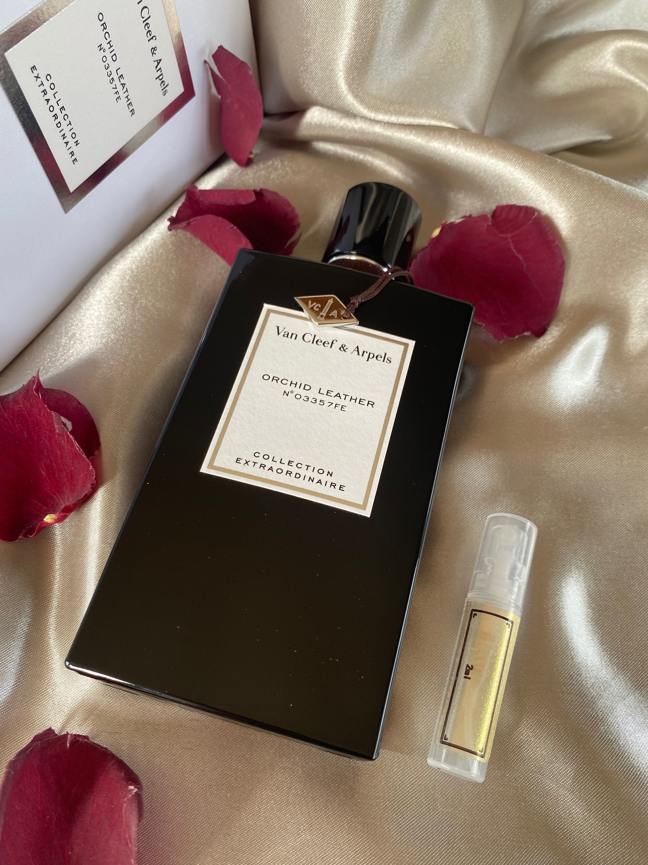 van cleef arpels perfume orchid leather