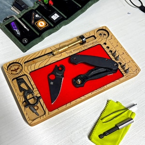 The Knife Mechanic - Knife Maintenance/Disassembly Tray and Desk Organizer - Birch/Red