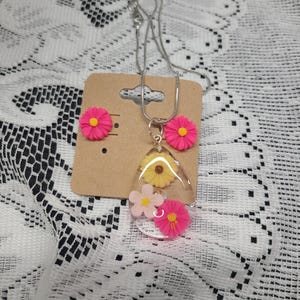 spring necklace and earring set/ flower necklace and earrings