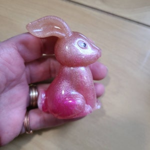 Bunny statue, pink bunny statue