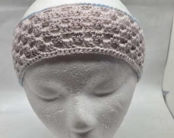 Diadema de ganchillo estilo bohemio: accesorio de verano de hilo acrílico suave.