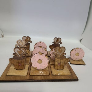 Coffee and donuts Tic tac toe game