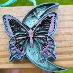 Ornamento di farfalla celeste