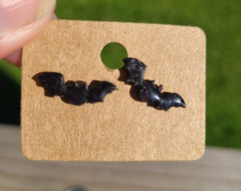 Boucles d'oreilles chauve-souris faites main : bois découpé au laser, bijoux gothiques d'Halloween